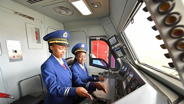 ��ý���й���Ϊ������ѵ��һ�������˲�