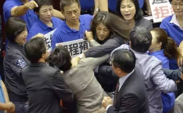 ̨�塰��ʽ����������ʾ