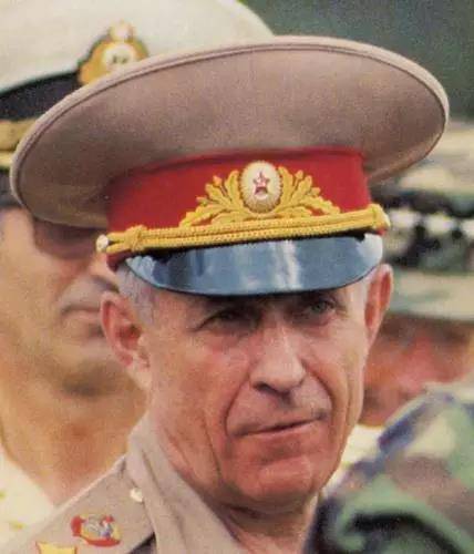 �վ�����26�����һλԪ˧����������꣡