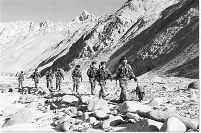 ������Ľʿ�����һ��ѩ��,������ĵط�վ��