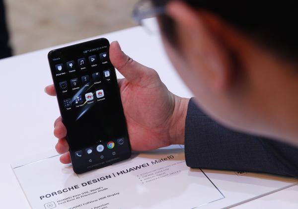 ������Ա�ᱣ������ͨѶ�鰸��Ҫ�����������������˻�Ϊ�ֻ�