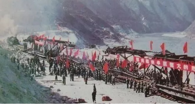 ����ľ��ǿ�����ݡ����ߡ�ʱװ������������Ϊ����