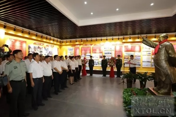 ��Խǧɽ��ˮ ë��ϯͭ���仧�½���³��